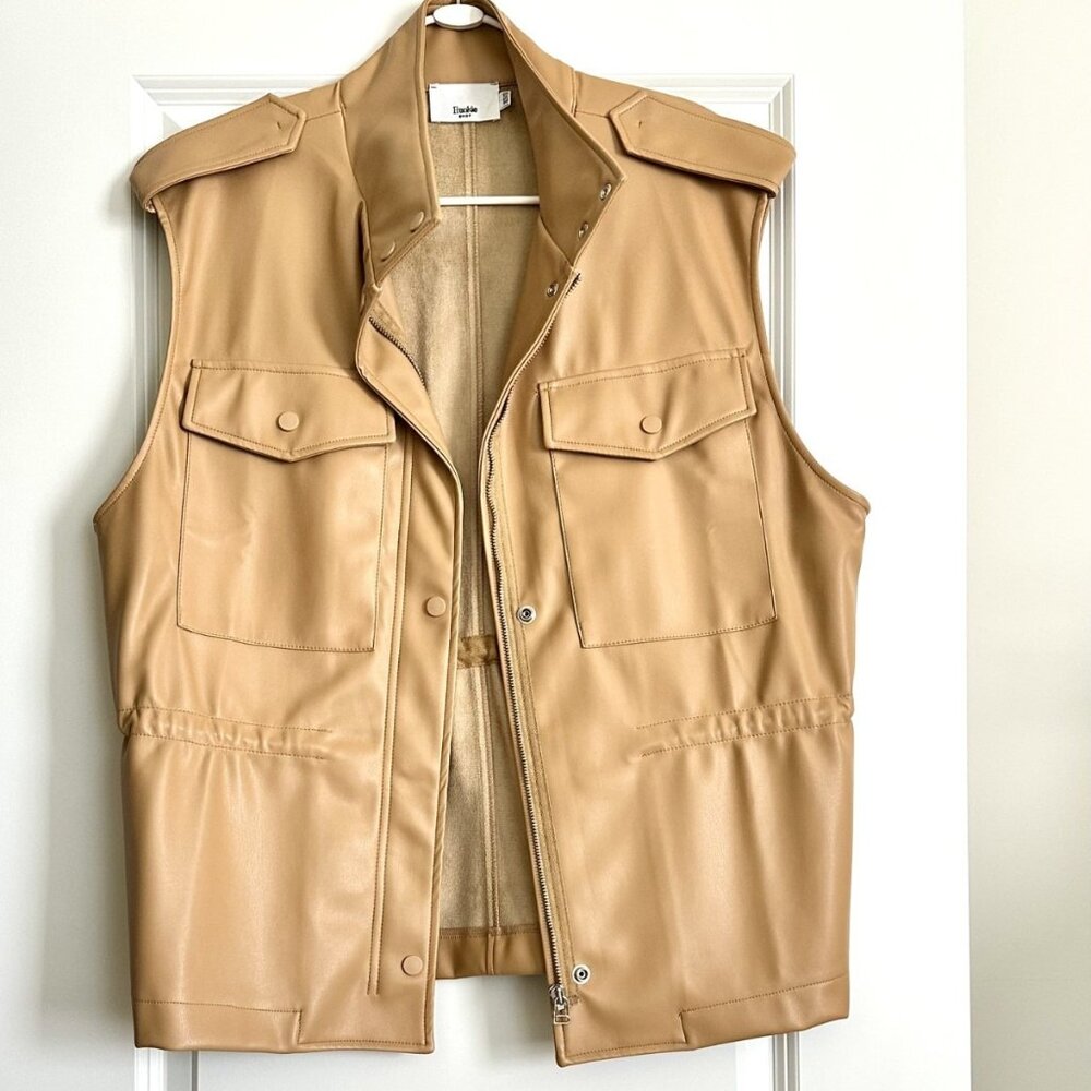 THE FRANKIE SHOP Ines Faux Leather Cargo Vest in Neutral Size XS/S